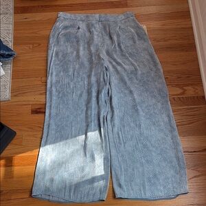 Stylish Gray Wide-Leg Pants